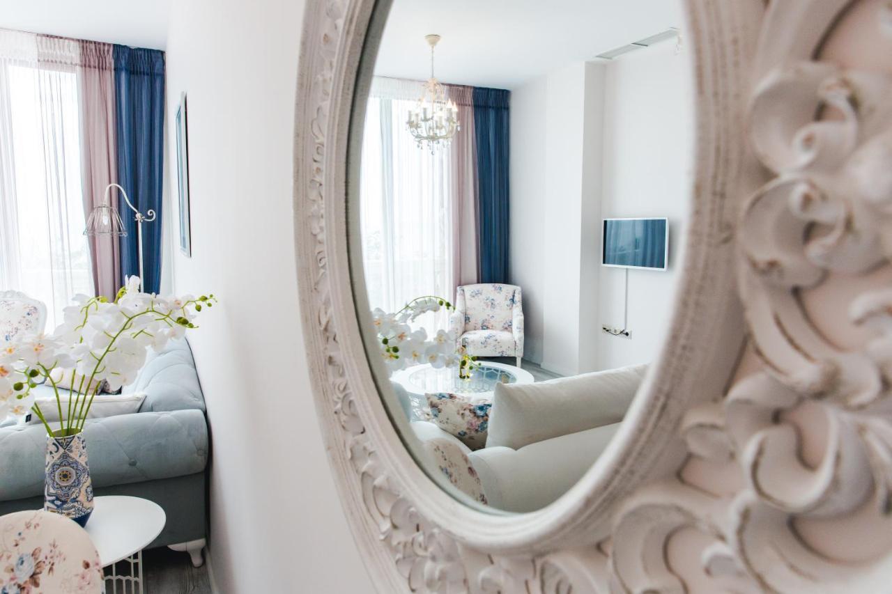 Luxury Vue Sur La Mer ゴールデンサンド エクステリア 写真